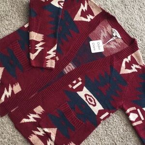 AZTEC CARDI WITH FRONT POCKETS - SMALL NWT
